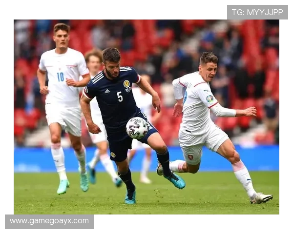 足球中场调度指数解析：掌控比赛节奏的关键