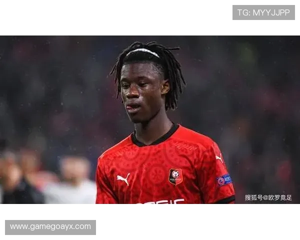 卡马文加战术体系深度解析：适配新兴球队的进攻与防守平衡