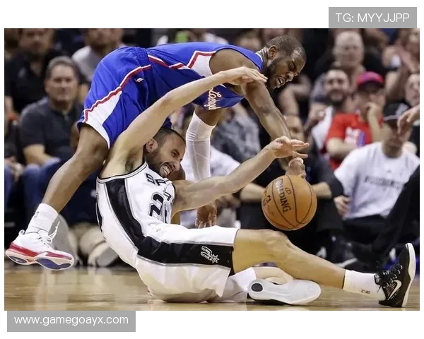 基伦·珀金斯刷新世界纪录，震撼全球体育界